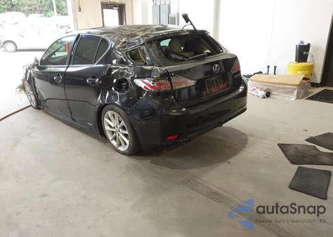 2011 Lexus Ct Premium z USA, uszkodzony, nr VIN JTHKD5BH8B2008754